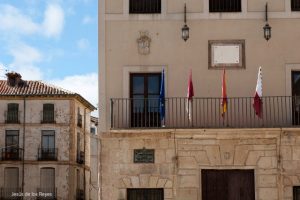 Apuesta por la artesanía “pura y dura” en la VII Feria del Regalo del Geoparque