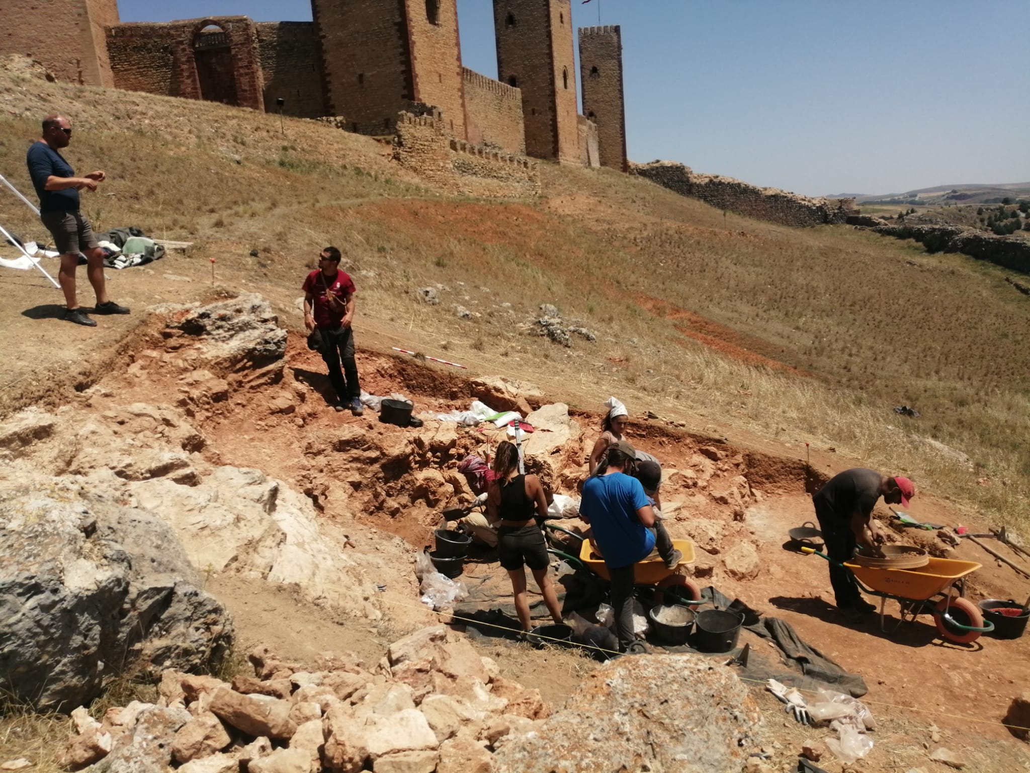 Los trabajos en el castillo de Molina desvelan cómo era la sociedad feudal y su paisaje